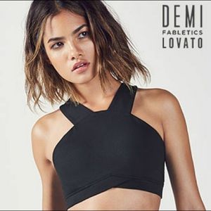 NWT Fabletics Elora High Supoort Sports Bra